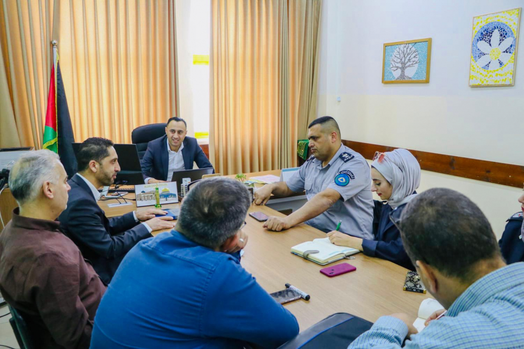 Palestine Polytechnic University (PPU) - جامعة بوليتكنك فلسطين تبحث مع الدفاع المدني آفاق التعاون المشترك في تعزيز ثقافة الصحة والسلامة المهنية