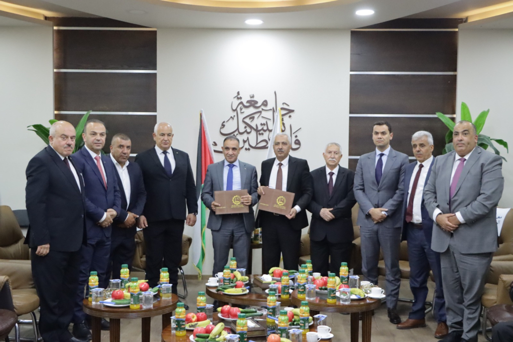 Palestine Polytechnic University (PPU) - جامعة بوليتكنك فلسطين وسلطة الطاقة والموارد الطبيعية توقعان مذكرة تفاهم لتعزيز الطاقة المتجددة والاستدامة في الحرم الجامعي Palestine Polytechnic University (PPU) - جامعة بوليتكنك فلسطين وسلطة الطاقة والموارد الطبيعية توقعان مذكرة تفاهم لتعزيز الطاقة المتجددة والاستدامة في الحرم الجامعي