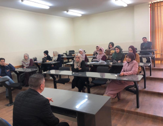 Palestine Polytechnic University (PPU) - اللجنة العلمية في كلية العلوم التطبيقية في جامعة بوليتكنك فلسطين تعقد محاضرة علمية بعنوان "الفنون والتطور المعرفي عبر التاريخ"