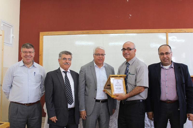 Palestine Polytechnic University (PPU) - جامعة بوليتكنك فلسطين تكرم مشرفي وطلبة المشاريع المُتميّزة في كلية العلوم التطبيقية