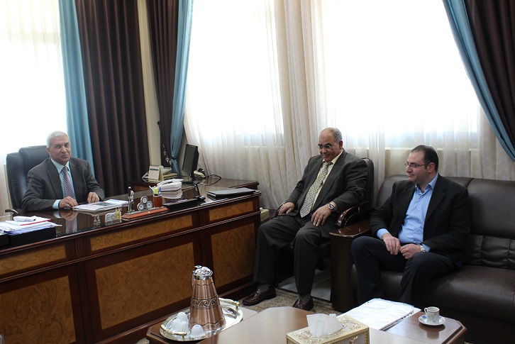 Palestine Polytechnic University (PPU) - جامعة بوليتكنك فلسطين تبحث  تعزيز التعاون المشترك مع رئيس الجمعية الخيرية المتحدة للأراضي المقدسة