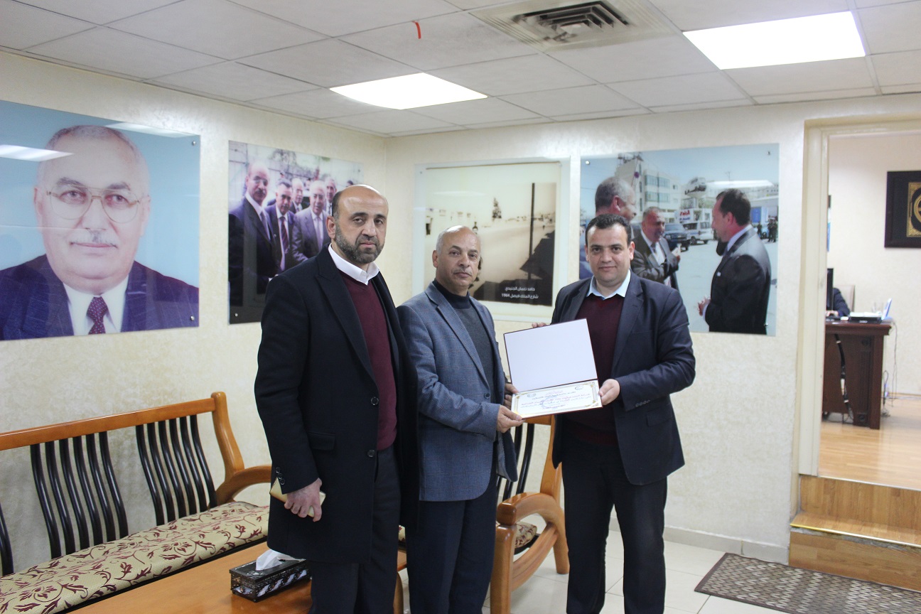 Palestine Polytechnic University (PPU) - جامعة بوليتكنك فلسطين تكرم الشركات المشاركة في أيام البوليتكنك 2017