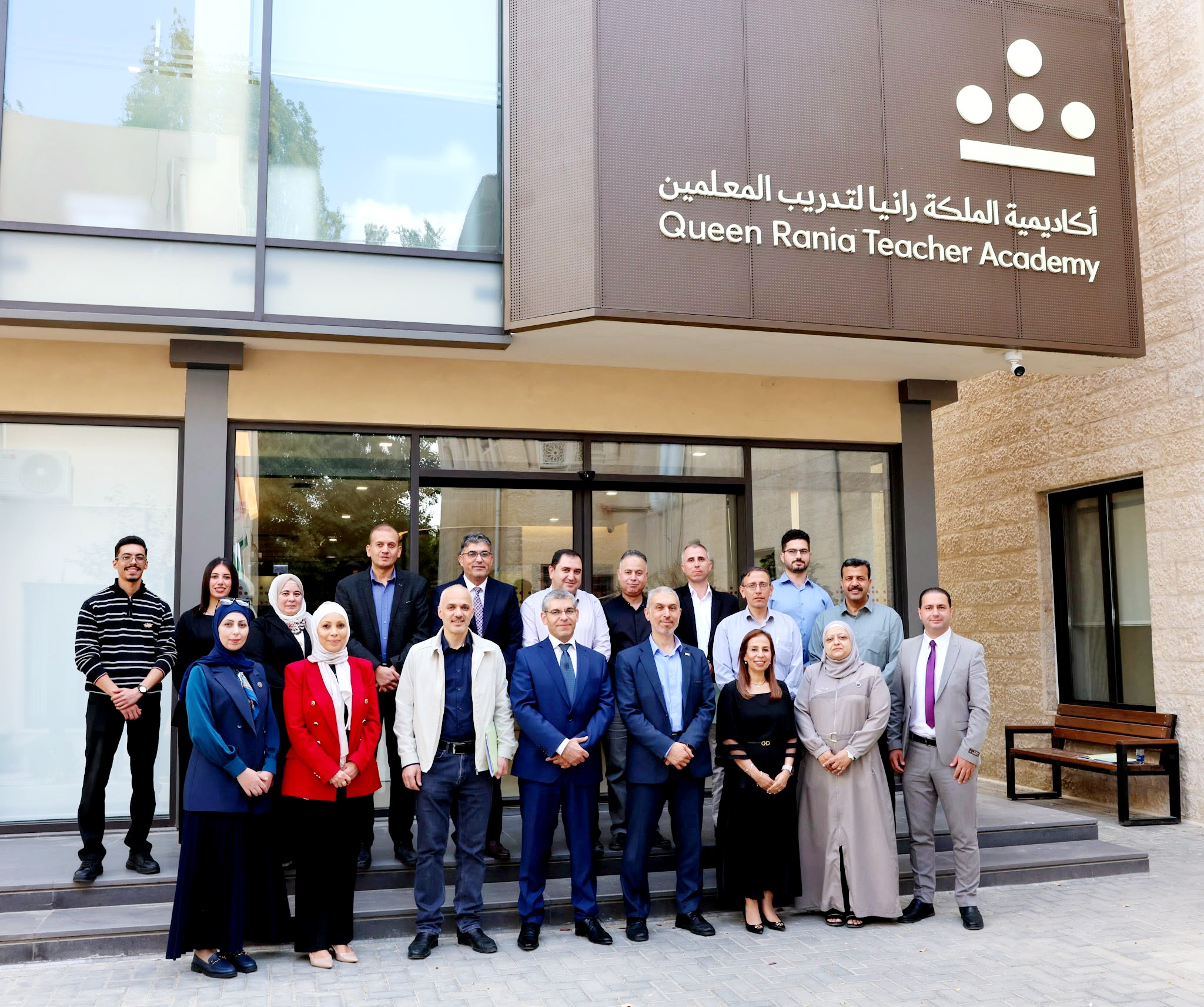 نخبة من أعضاء الهيئة التدريسية في جامعة بوليتكنك فلسطين تحصل على تدريب إعداد المدربين (ToT) في مجال التعليم التكاملي STEAM ضمن مشروع SEED