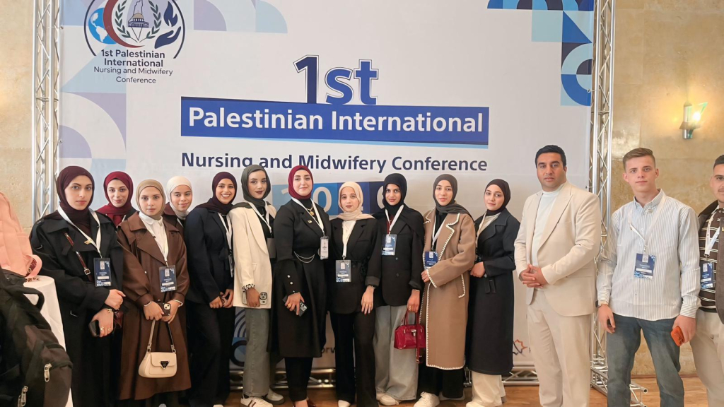 Palestine Polytechnic University (PPU) - طلبة دبلوم التمريض في كلية المهن التطبيقية بجامعة بوليتكنك فلسطين يشاركون في مؤتمر التمريض الأول