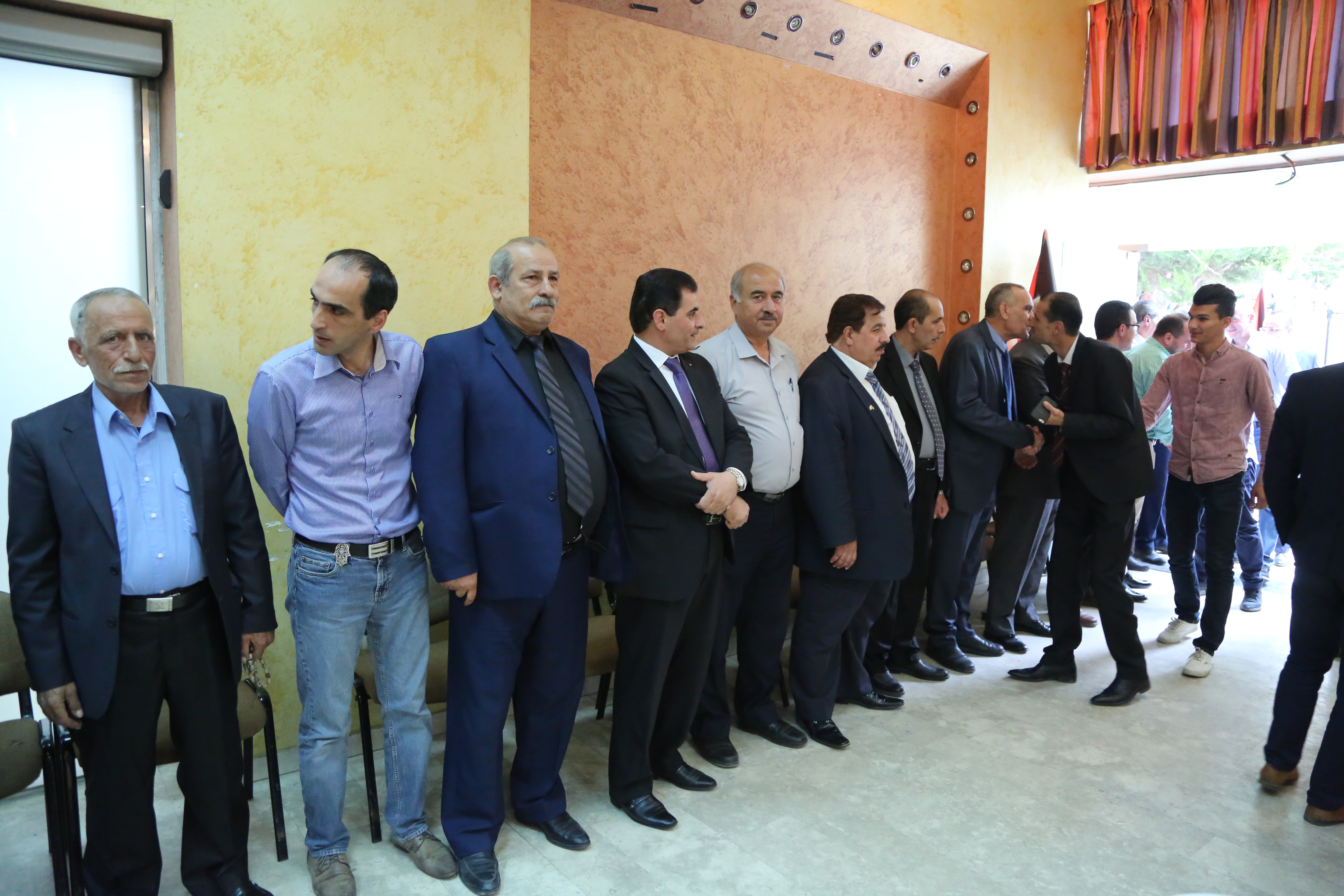 Palestine Polytechnic University (PPU) - الخليل تتداعى للثقة بالقيادة الفلسطينية الجديدة‎