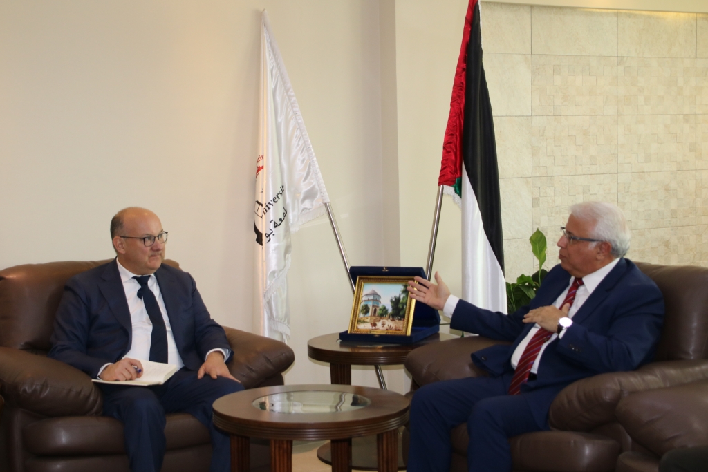Palestine Polytechnic University (PPU) - جامعة بوليتكنك فلسطين والمجلس الثقافي البريطاني يبحثان آفاق التعاون المشرتك