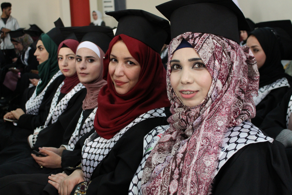 Palestine Polytechnic University (PPU) - مركز التميّز والتعليم المستمر يحتفل باختتام تدريبات مشروع محاربة البطالة