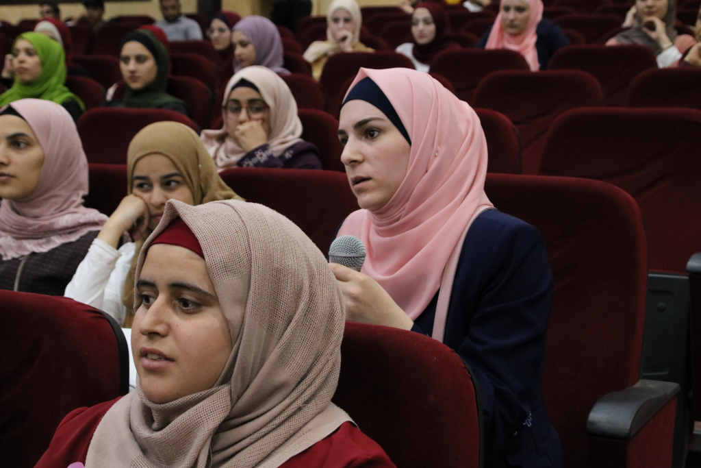 Palestine Polytechnic University (PPU) - جامعة بوليتكنك فلسطين تعقد ندوة طبية توعوية حول سرطان الثدي