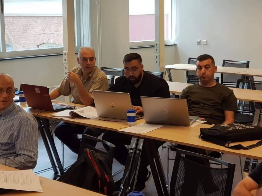 Palestine Polytechnic University (PPU) - أكاديميون من  جامعة بوليتكنك فلسطين  يشاركون في دورة متخصصة في مجال جودة المياه في هولندا