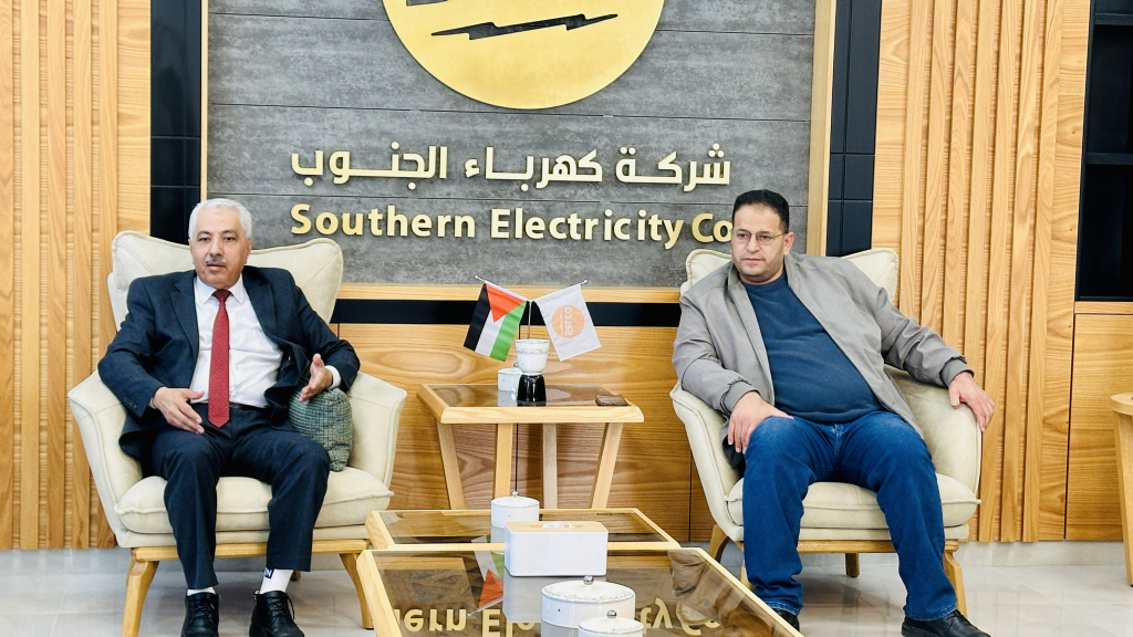 Palestine Polytechnic University (PPU) - شركة كهرباء الجنوب تنظّم احتفالاً لتخريج طلبة برنامج الدراسات الثنائية المتدربين لديها بالشراكة مع جامعة بوليتكنك فلسطين