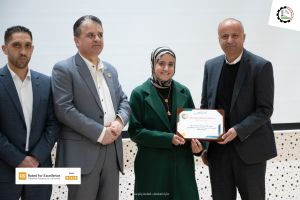 تكريم الطلبة المتفوقين من قبل عمادة شؤون الطلبة