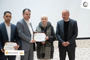 تكريم الطلبة المتفوقين من قبل عمادة شؤون الطلبة