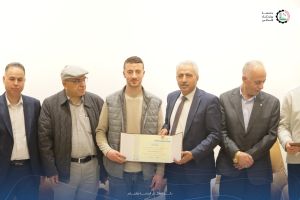 الطلبة المتفوقين على الفصل الدراسي الأول 2024/2025