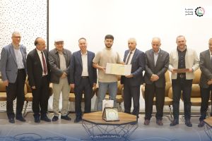 الطلبة المتفوقين على الفصل الدراسي الأول 2024/2025