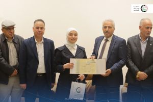 الطلبة المتفوقين على الفصل الدراسي الأول 2024/2025