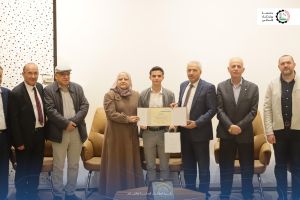الطلبة المتفوقين على الفصل الدراسي الأول 2024/2025