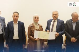الطلبة المتفوقين على الفصل الدراسي الأول 2024/2025