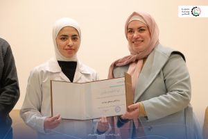 كلية التمريض تهنئ الطلبة الأوائل للفصل الدراسي الأول 2024/2025 .