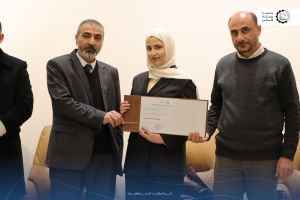 كلية التمريض تهنئ الطلبة الأوائل للفصل الدراسي الأول 2024/2025 .