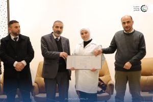 كلية التمريض تهنئ الطلبة الأوائل للفصل الدراسي الأول 2024/2025 .