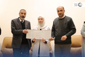 كلية التمريض تهنئ الطلبة الأوائل للفصل الدراسي الأول 2024/2025 .