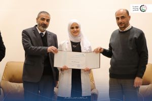 كلية التمريض تهنئ الطلبة الأوائل للفصل الدراسي الأول 2024/2025 .