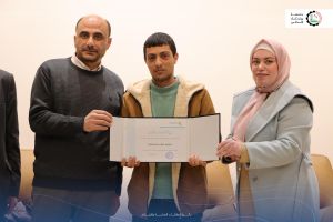 كلية التمريض تهنئ الطلبة الأوائل للفصل الدراسي الأول 2024/2025 .