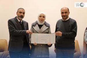 كلية التمريض تهنئ الطلبة الأوائل للفصل الدراسي الأول 2024/2025 .