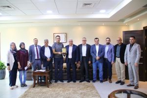Palestine Polytechnic University (PPU) - إدارة جامعة بوليتكنك فلسطين تكرم المهندس تامر الأطرش تقديراً لجهوده في خدمة كلية المهن التطبيقية