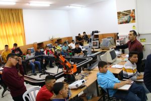 Palestine Polytechnic University (PPU) - جامعة بوليتكنك فلسطين تستقبل مدرسة دير دبوان الثانوية المختلطة من رام الله 