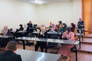 Palestine Polytechnic University (PPU) - اللجنة العلمية في كلية العلوم التطبيقية في جامعة بوليتكنك فلسطين تعقد محاضرة علمية بعنوان "الفنون والتطور المعرفي عبر التاريخ"