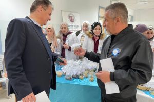 Palestine Polytechnic University (PPU) - كلية الطب وعلوم الصحة بجامعة بوليتكنك فلسطين تنظم فعّاليات "نوفمبر الأزرق" اليوم التوعوي الصحي لمرض السكري وسرطان القولون