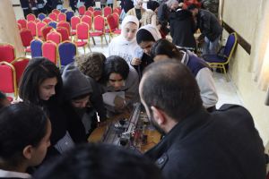 Palestine Polytechnic University (PPU) - مركز التميّز والتعليم المستمر والاتحاد اللوثري واللجنة الشعبية لمخيم الفوار ينظمان فعالية توعوية وإرشادية حول التعليم والتدريب المهني لطلبة المدارس