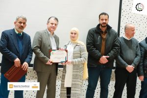 Palestine Polytechnic University (PPU) - عمادة شؤون الطلبة تنظم حفل لتكريم الطلبة المتفوقين لطلبة كلية المهن التطبيقة