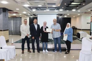 Palestine Polytechnic University (PPU) - كلية الدراسات الثنائية في جامعة لوليتكنك فلسطين تنهي دورة تدريب مدربين في المهارات الحياتية