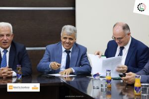 Palestine Polytechnic University (PPU) - جامعة بوليتكنك فلسطين ومؤسسة المواصفات والمقاييس تفتتحان مركز التحاليل الكيميائية والبيولوجية
