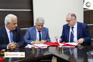 Palestine Polytechnic University (PPU) - جامعة بوليتكنك فلسطين ومؤسسة المواصفات والمقاييس تفتتحان مركز التحاليل الكيميائية والبيولوجية