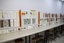 مختبرات دائرة الهندسة الكهربائية 2022