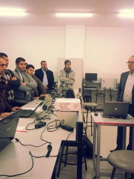 Palestine Polytechnic University (PPU) -  دورة تدريبية في إدارة أنظمة المباني الذكية  تنفذها شركة شنايدر إلكتريك في جامعة بوليتكنك فلسطين وبالتعاون  مع جامعة فلسطين التقنية- خضوري.