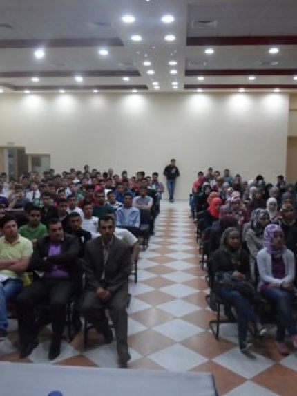 جامعة بوليتكنك فلسطين تنظم يوماً إرشادياً لطلبة الهندسة العام