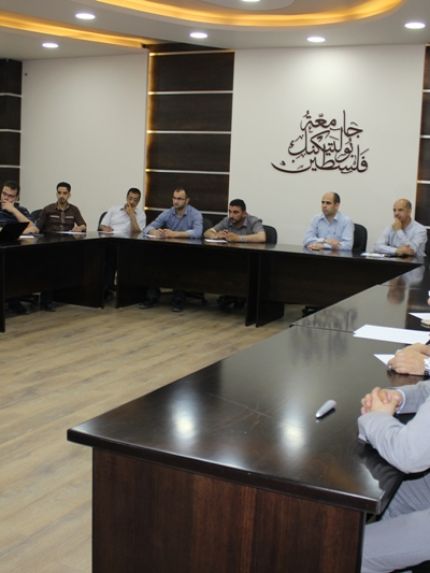 Palestine Polytechnic University (PPU) - جامعة بوليتكنك فلسطين والهيئة العامة للمدن الصناعية تنظمان محاضرة علمية في مجال تخزين الطاقة الكهربائية باستخدام بطاريات الكربون الثنائي بمشاركة مختصين يابانيين في مجال الطاقة