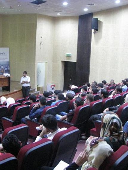 Palestine Polytechnic University (PPU) - جامعة بوليتكنك فلسطين تعقد ورشة تدريبية تحت عنوان  كيف تكسب المال أثناء الدراسة