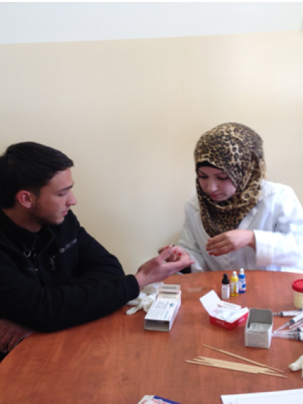 Palestine Polytechnic University (PPU) - عمادة شؤون الطلبة في جامعة بوليتكنك فلسطين تقيم يوماً طبياً لموظفي الجامعة وطلبتها