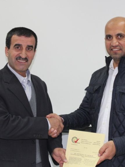 Palestine Polytechnic University (PPU) - مركز الحجر والرخام التابع لجامعة بوليتكنك فلسطين يحصل على شهادة الاعتماد لمختبر جودة الحجر