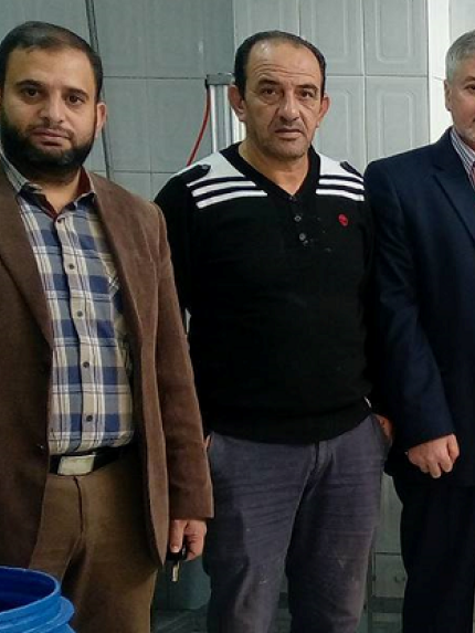 Palestine Polytechnic University (PPU) - جامعة بوليتكنك فلسطين وشركة رويال الصناعية التجارية تبحثان أهمية مدى تسرّب المواد الكيميائية المحظورة والمقيدة إلى المياه في خزانات المياه البلاستيكية