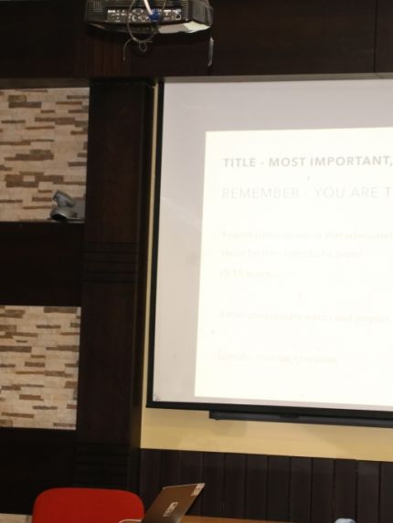 Palestine Polytechnic University (PPU) - ورشة عمل في جامعة بوليتكنك فلسطين "حول كتابة الأوراق العلمية وعرضها"