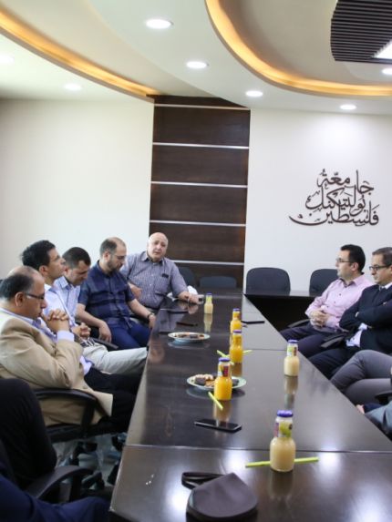 Palestine Polytechnic University (PPU) - مراسلة صحيفة سود دوتش الألمانية ومديرة مكتب مؤسسة الداد تزوران جامعة بوليتكنك فلسطين