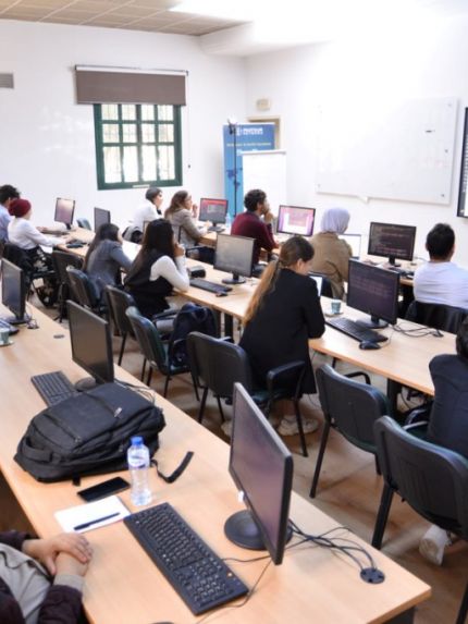 Palestine Polytechnic University (PPU) - جامعة بوليتكنك فلسطين تشارك في المؤتمر الدولي في المعلوماتية الحيوية في تونس