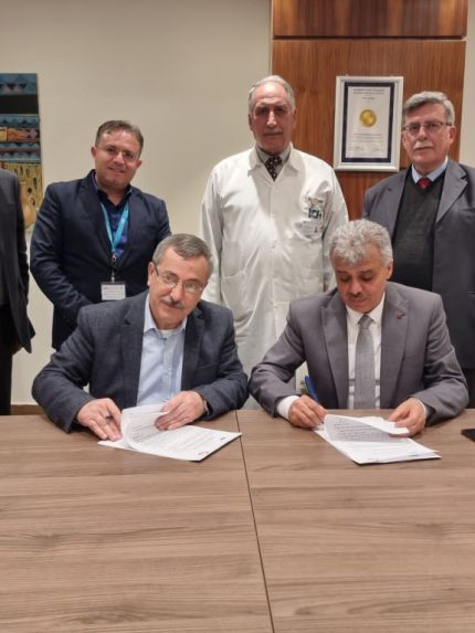 Palestine Polytechnic University (PPU) - جامعة بوليتكنك فلسطين والمستشفى الاستشاري العربي توقعان اتفاقية تعاون