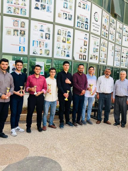 Palestine Polytechnic University (PPU) - عميد شؤون الطلبة يكرم منتخب الجامعة للشطرنج